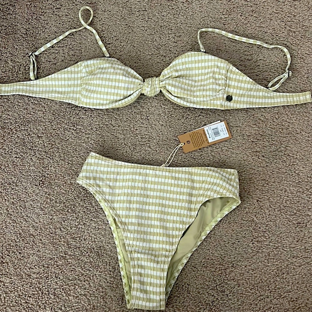 Billabong x The Salty Blonde Meet Your Matcha bikini set medium top small bottom